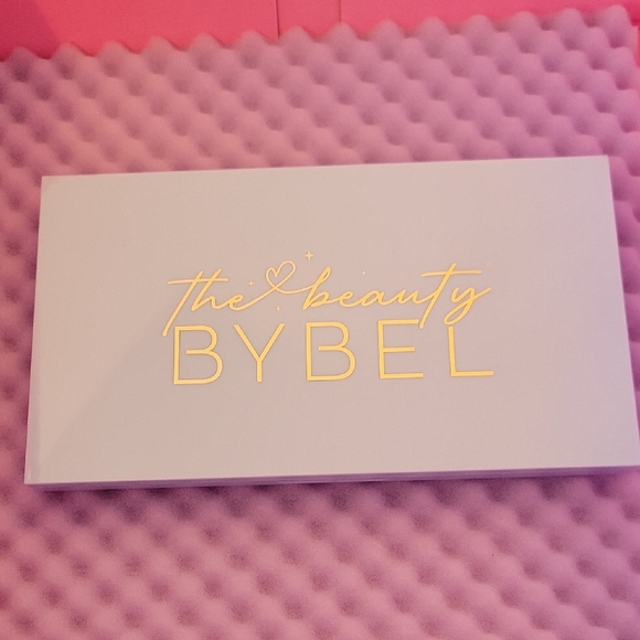 Eyeshadow Palette - Multi-Color - Picture 2 of 3